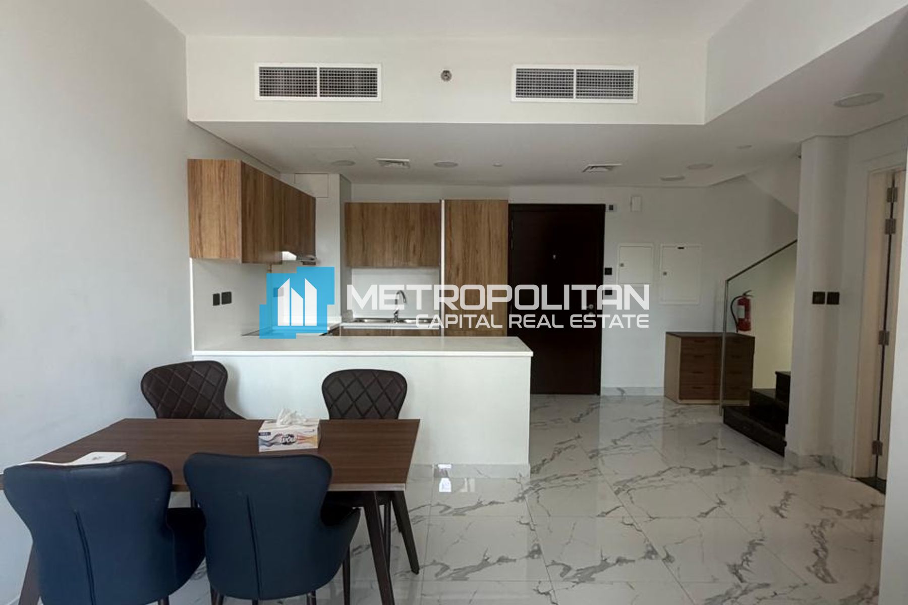 Duplex 3BR w/ Balcony| Canal View| Semi Furnished