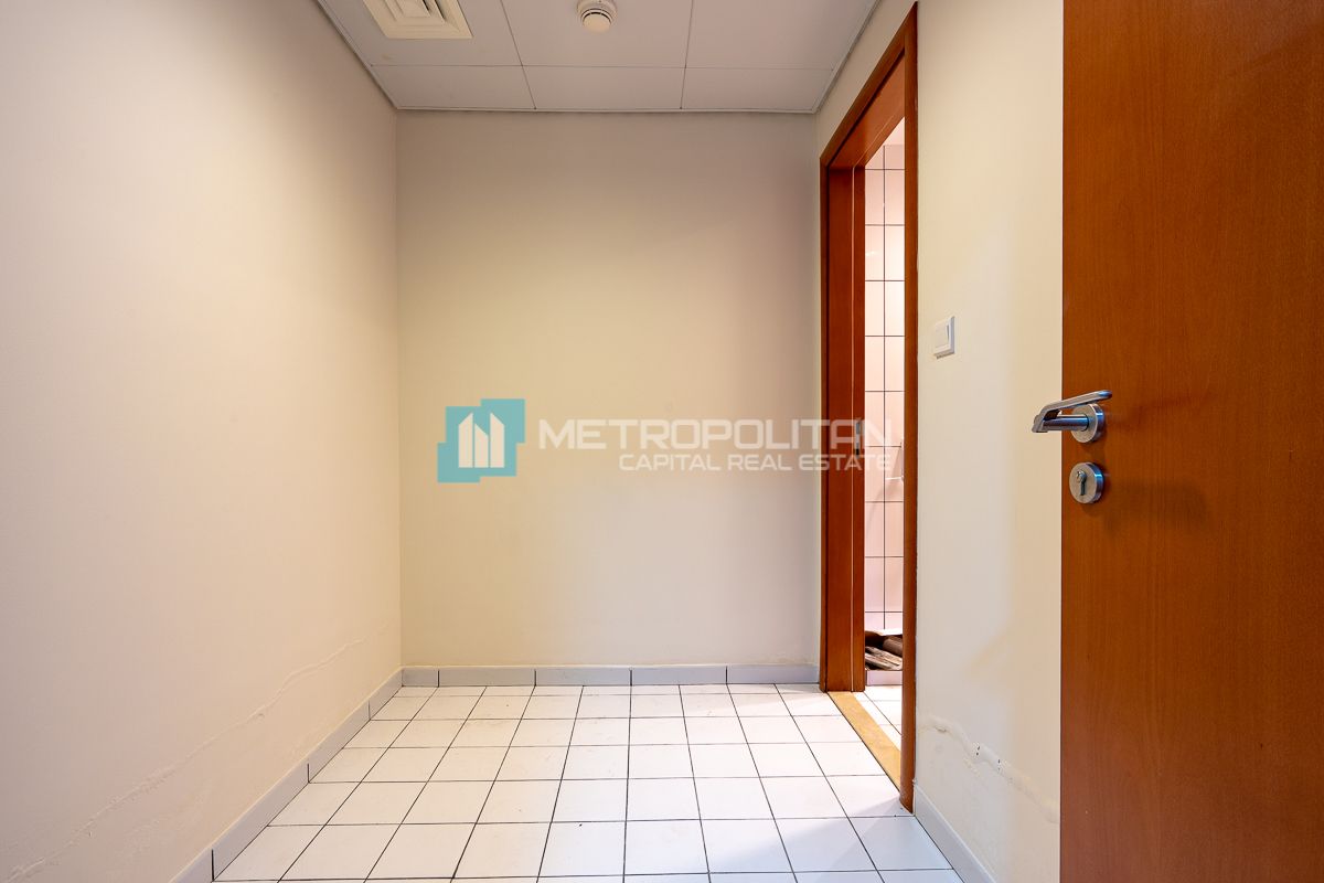 Mangrove View | Fully Furnished | Closed Kitchen