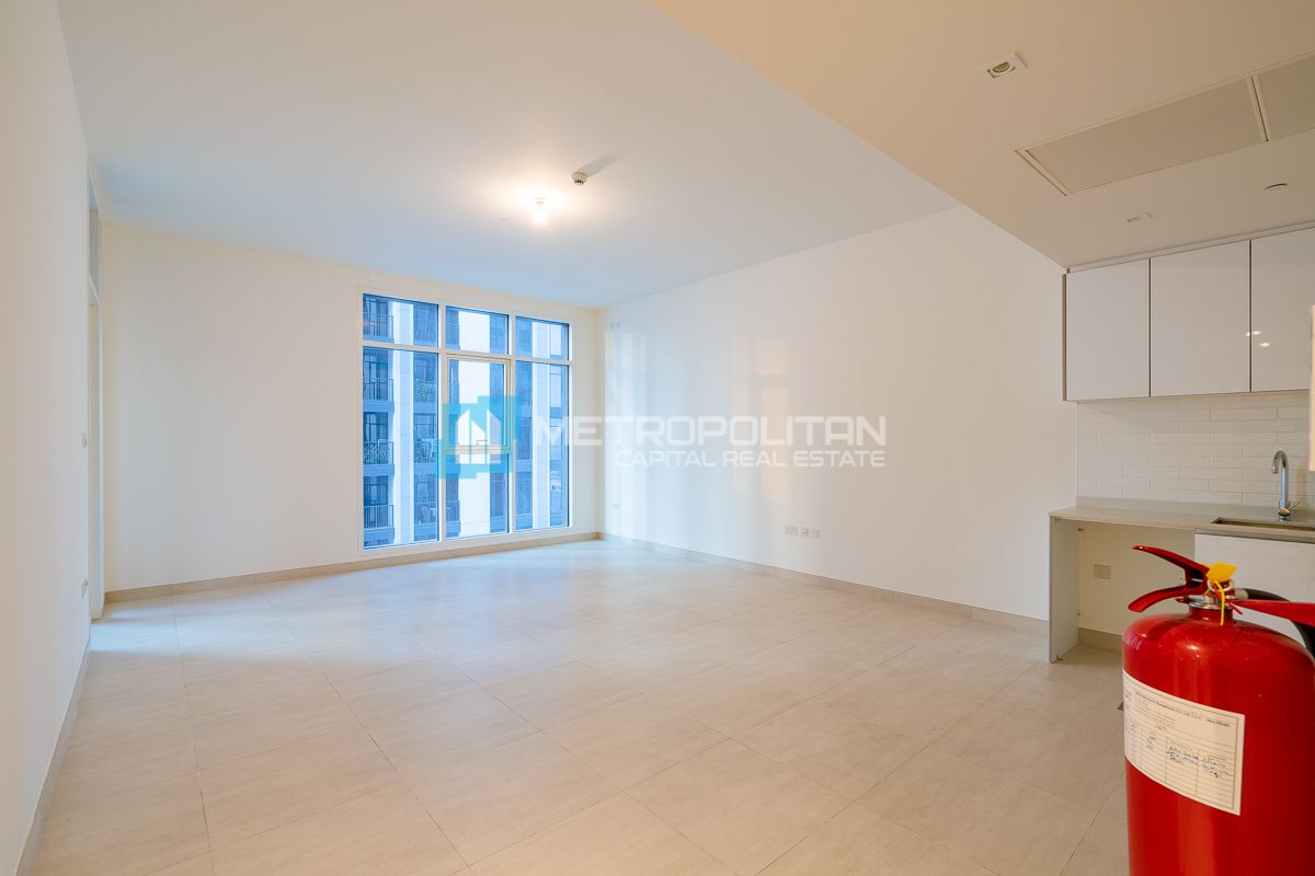 Partial Canal View | Balcony | Prime location