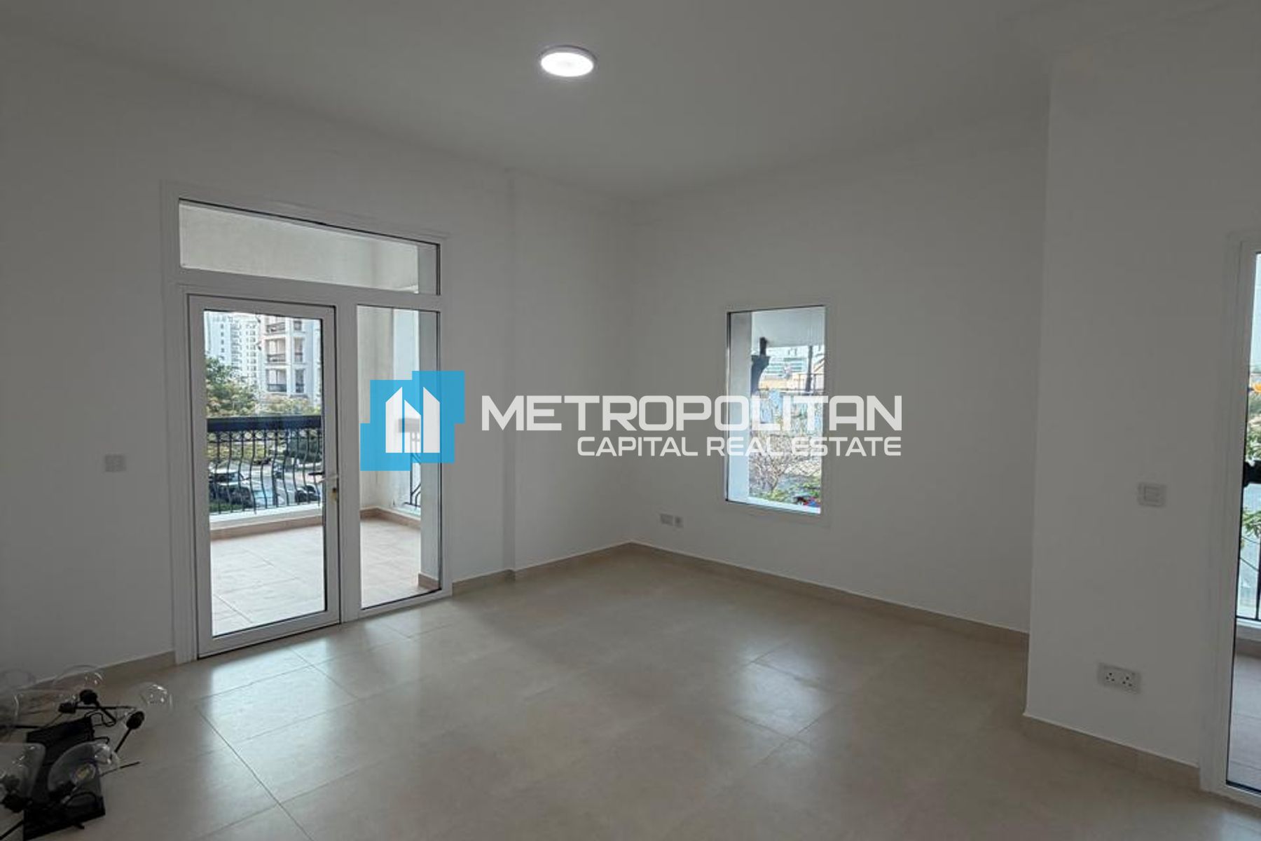 2BHK w/ Laundry|Community Water World View|Vacant