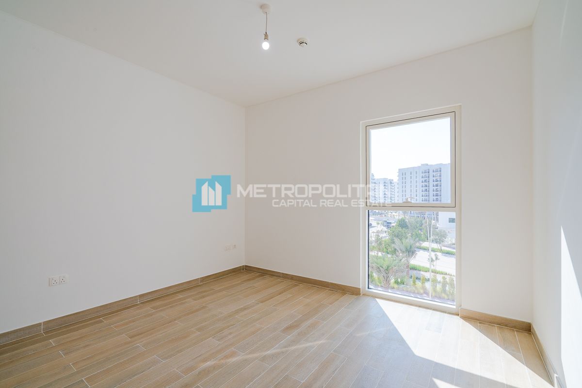 High Floor | Partial Canal View | Vacant Unit