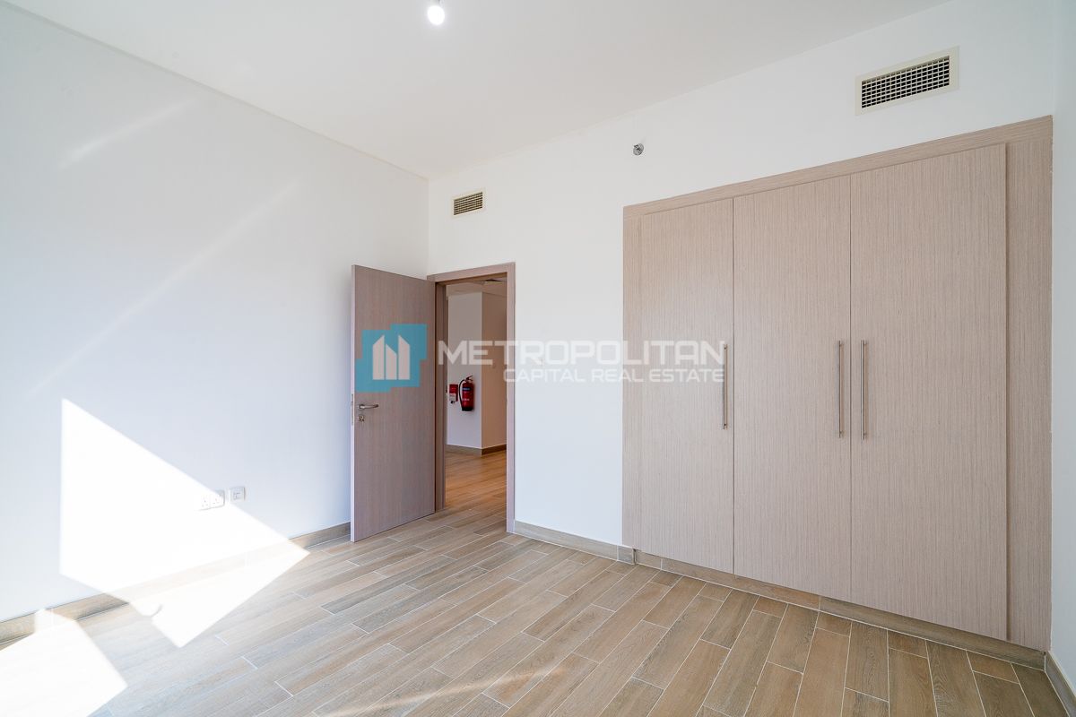 High Floor | Partial Canal View | Vacant Unit