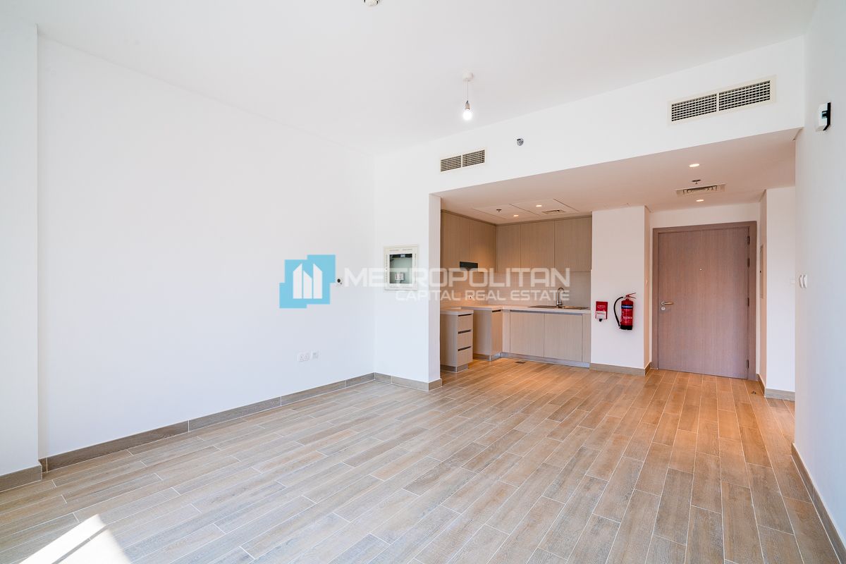 High Floor | Partial Canal View | Vacant Unit