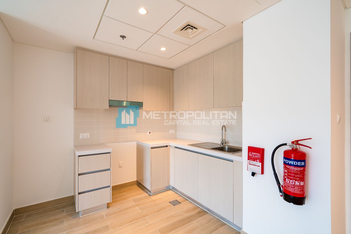 High Floor | Partial Canal View | Vacant Unit