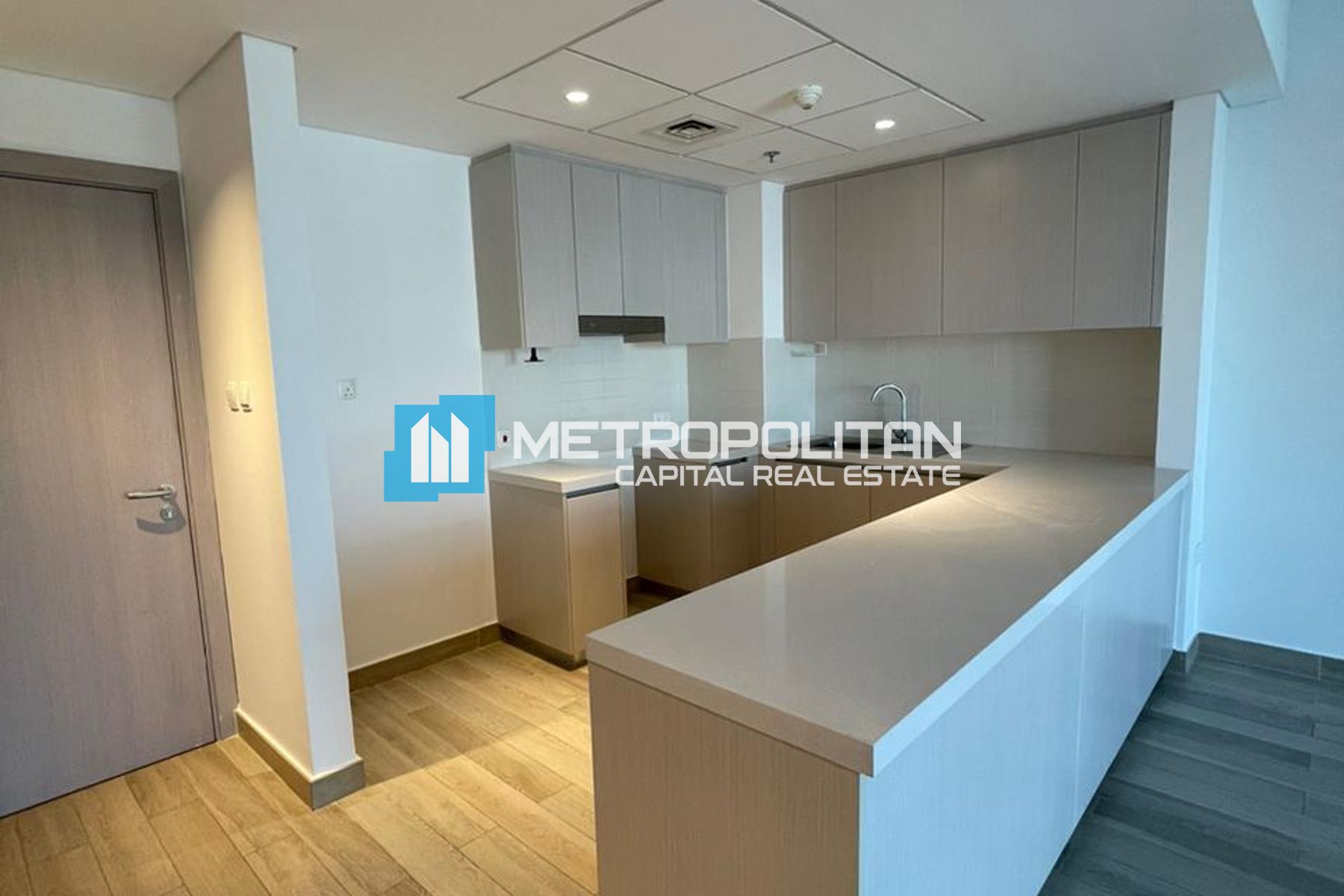 3BHK with Maid | Middle floor | Sea World View
