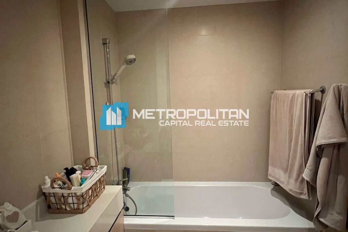 1BR w/ Balcony | Beach Access | Well Maintained