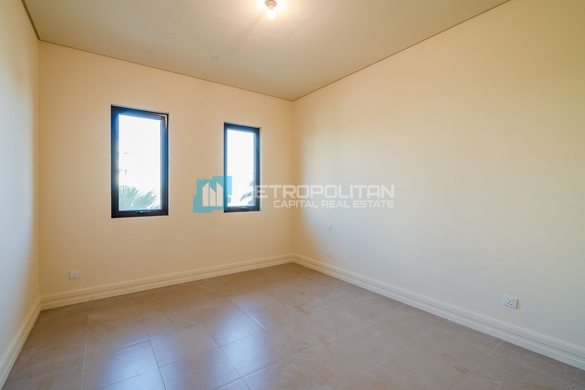 Spacious 2BR w/ Balcony | Well Maintained | Vacant