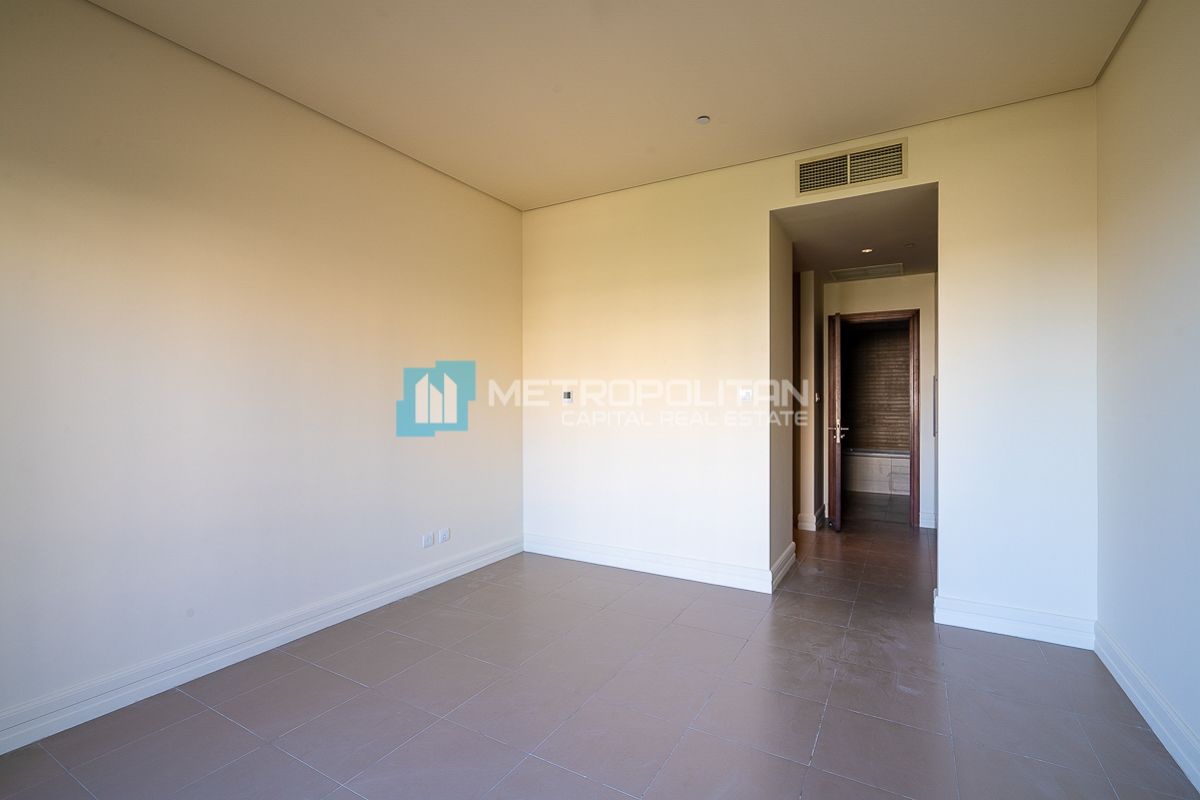 Spacious 2BR w/ Balcony | Well Maintained | Vacant