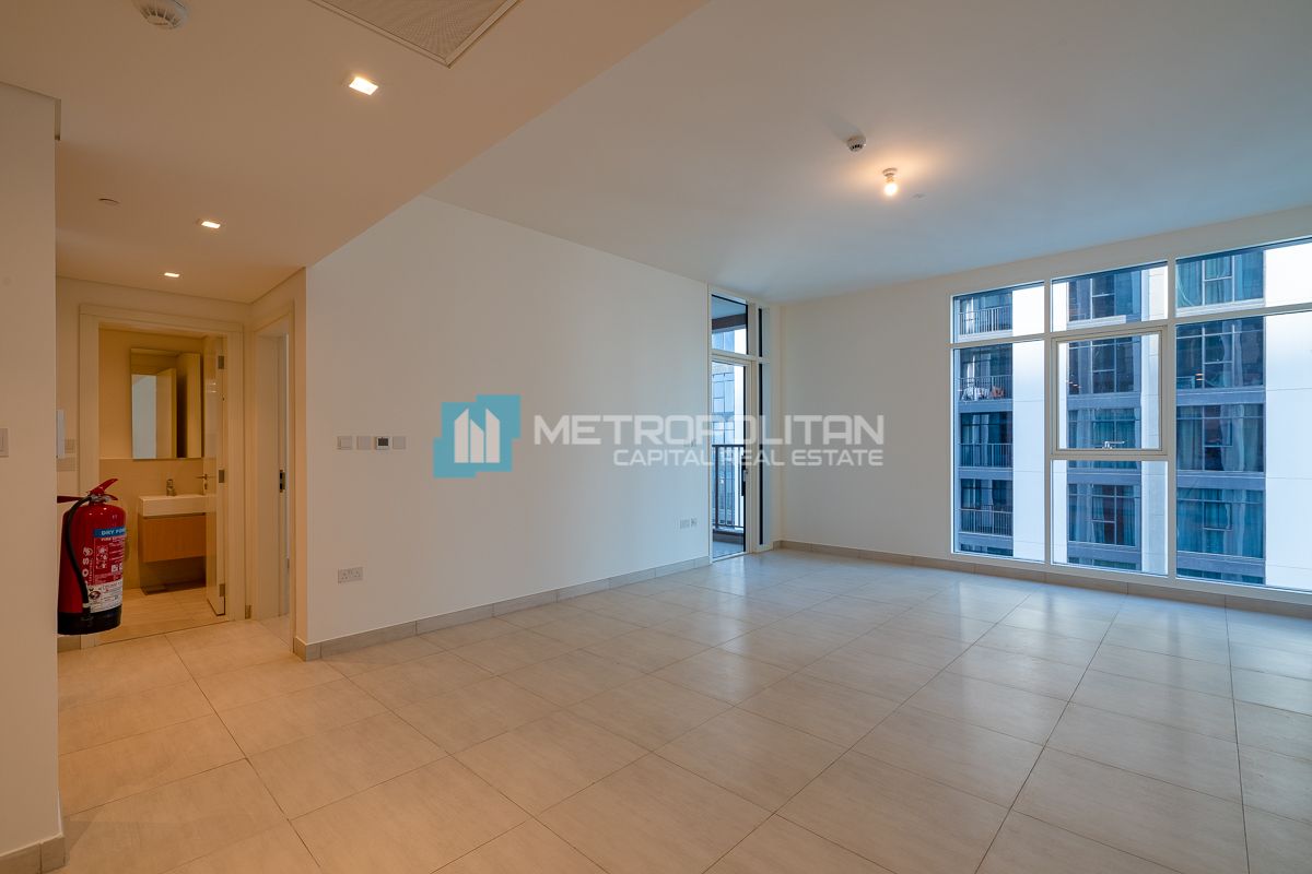 Vacant Unit | Partial Canal View | High Floor