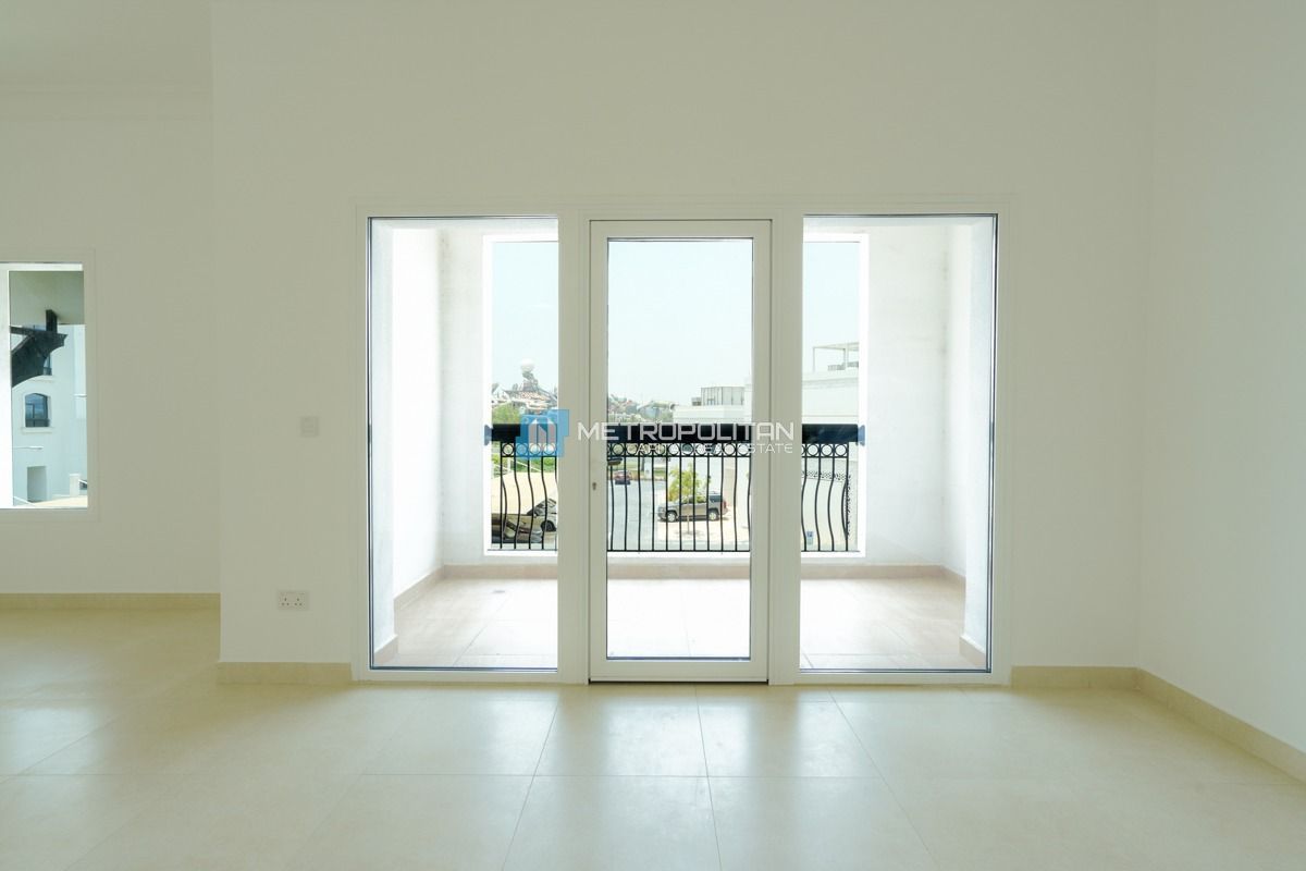 Full Golf & Sea View | High Floor | 3 BR w/ Maids