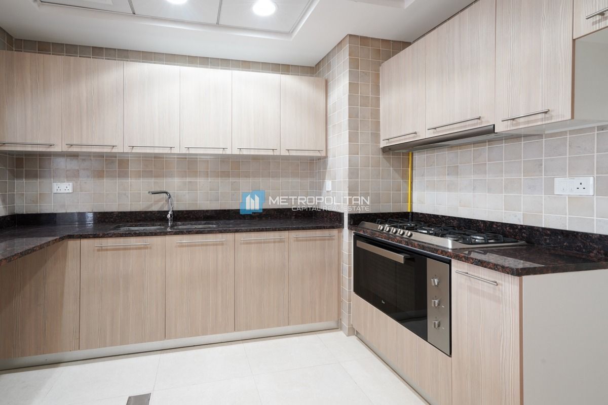 Full Golf & Sea View | High Floor | 3 BR w/ Maids
