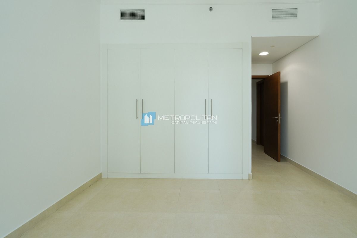 Full Golf & Sea View | High Floor | 3 BR w/ Maids