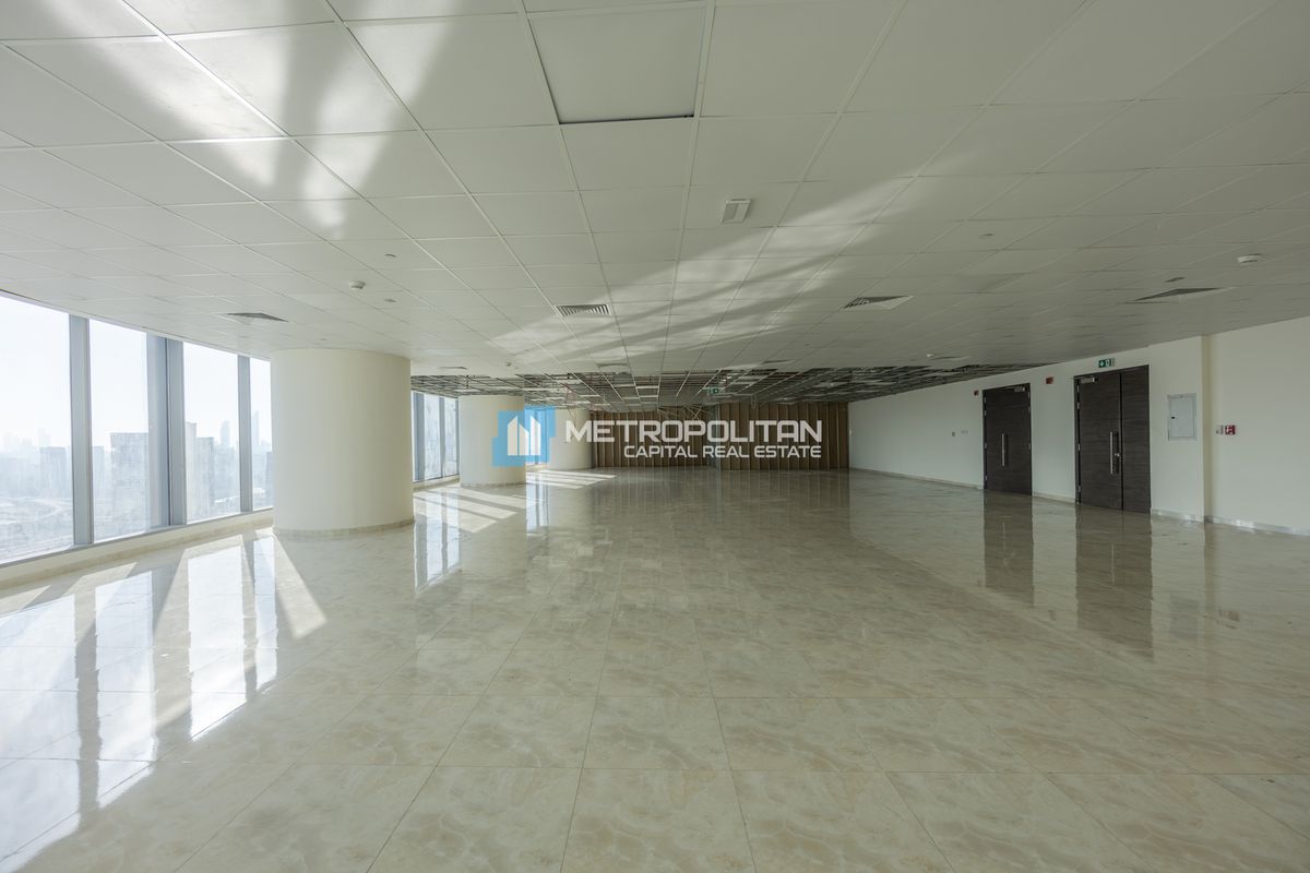 Luxury Furnished Office | Sea view |Prime Location