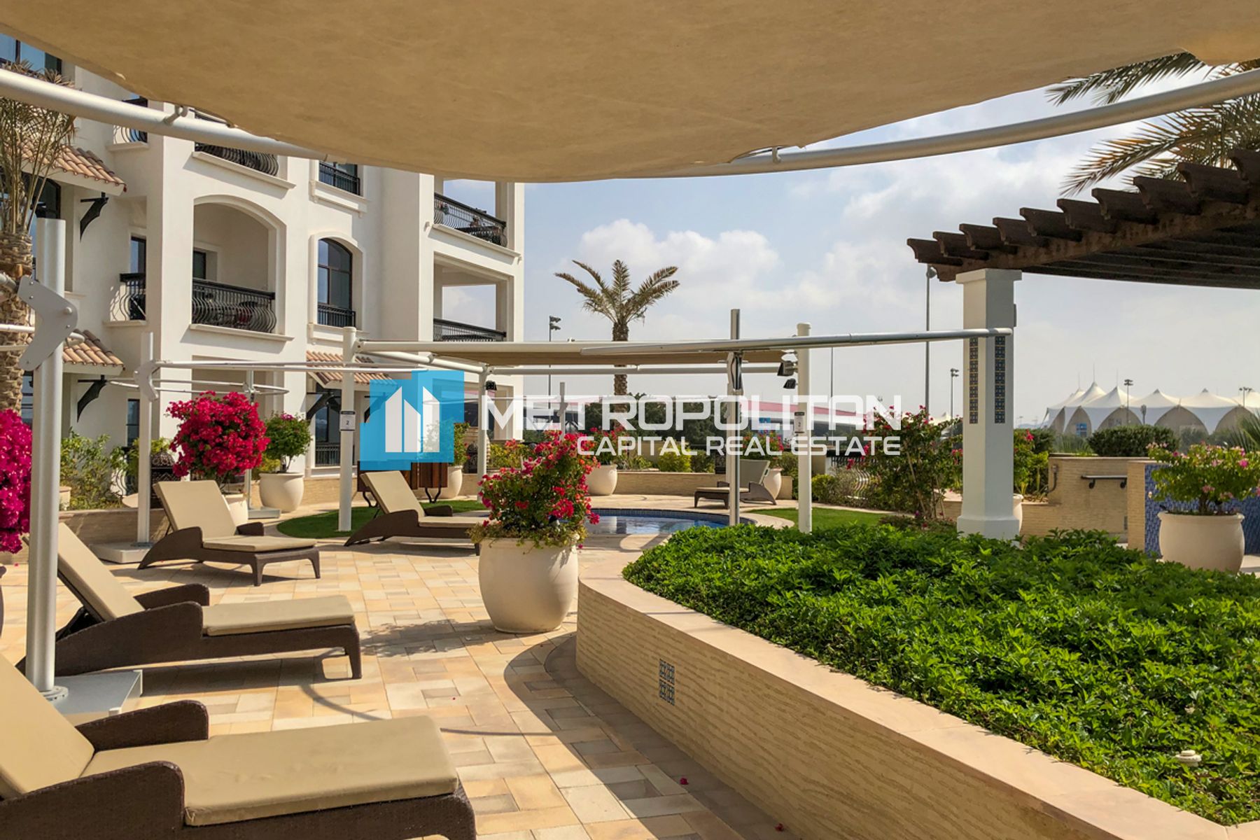 2 BHK with Balcony I Big Layout I Community View