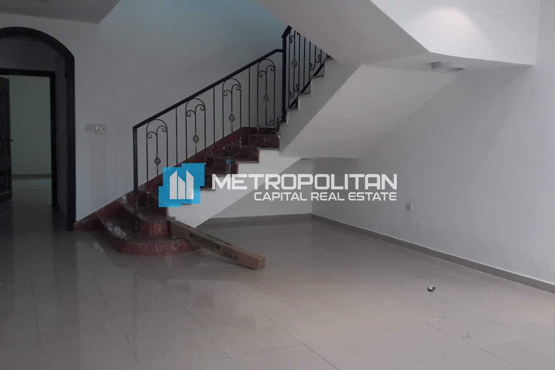 Compound | 4 Villas and 4 Apartments | Full Rented