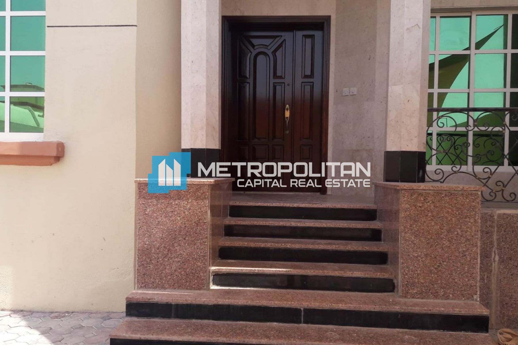 Compound | 4 Villas and 4 Apartments | Full Rented