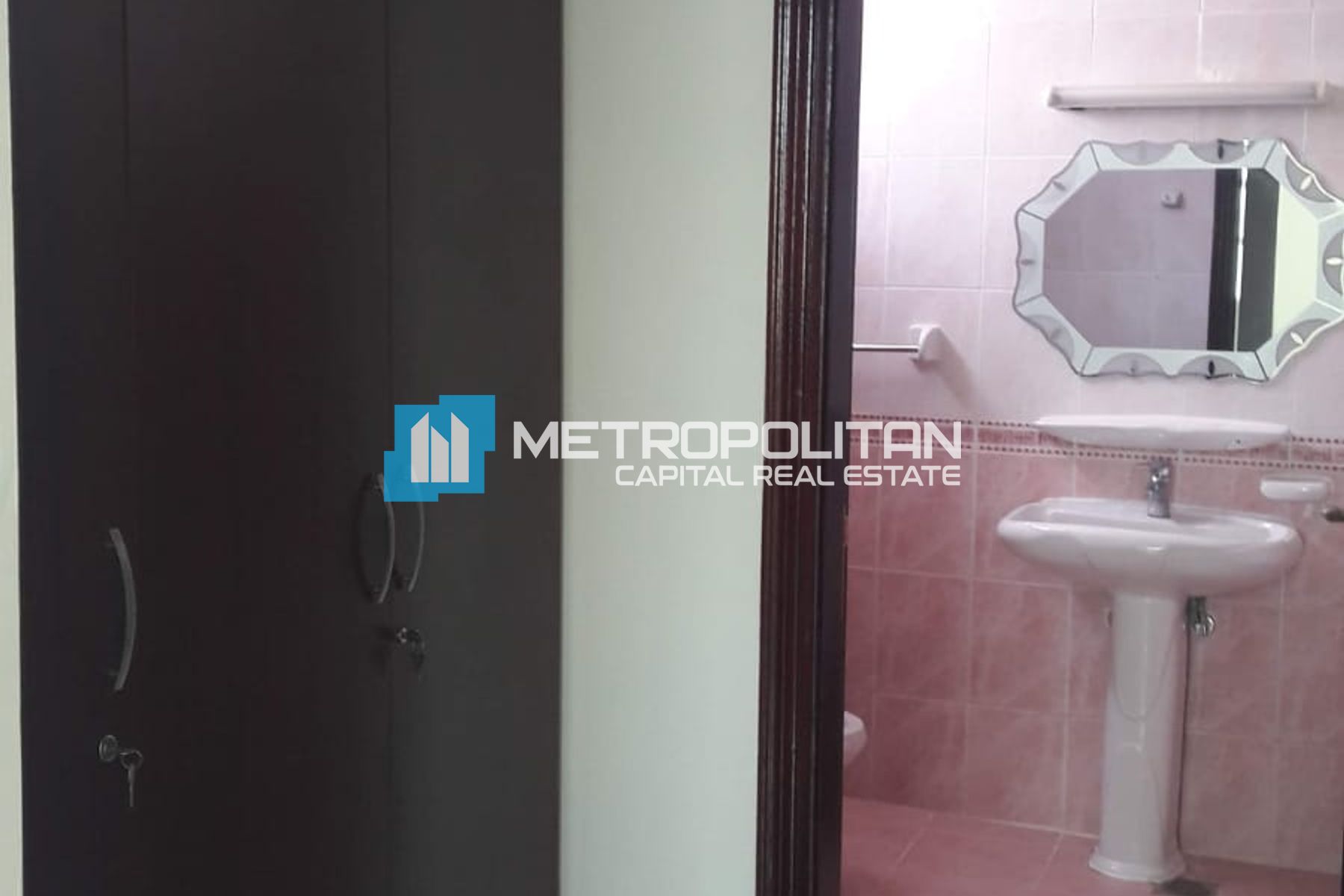 Compound | 4 Villas and 4 Apartments | Full Rented