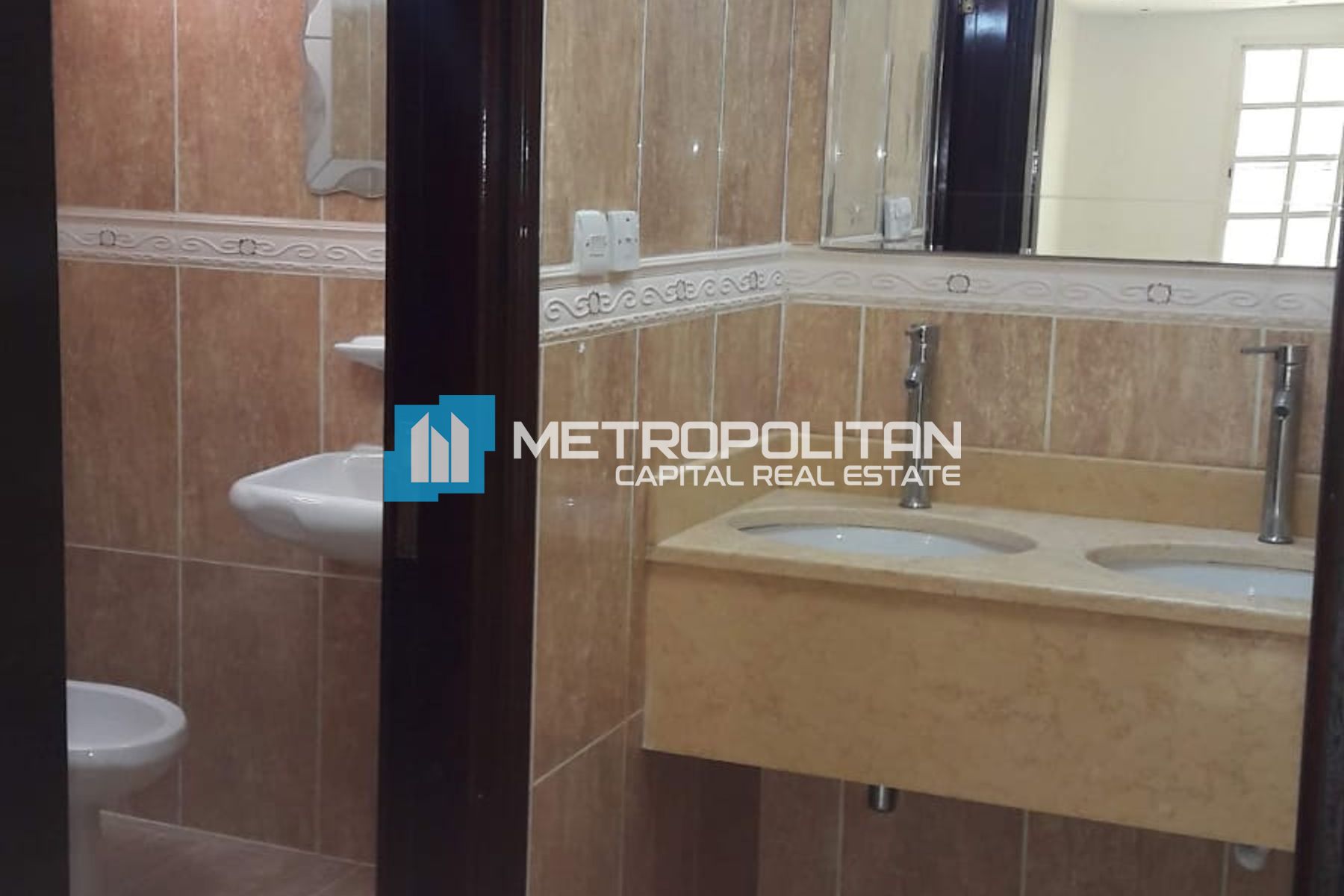Compound | 4 Villas and 4 Apartments | Full Rented