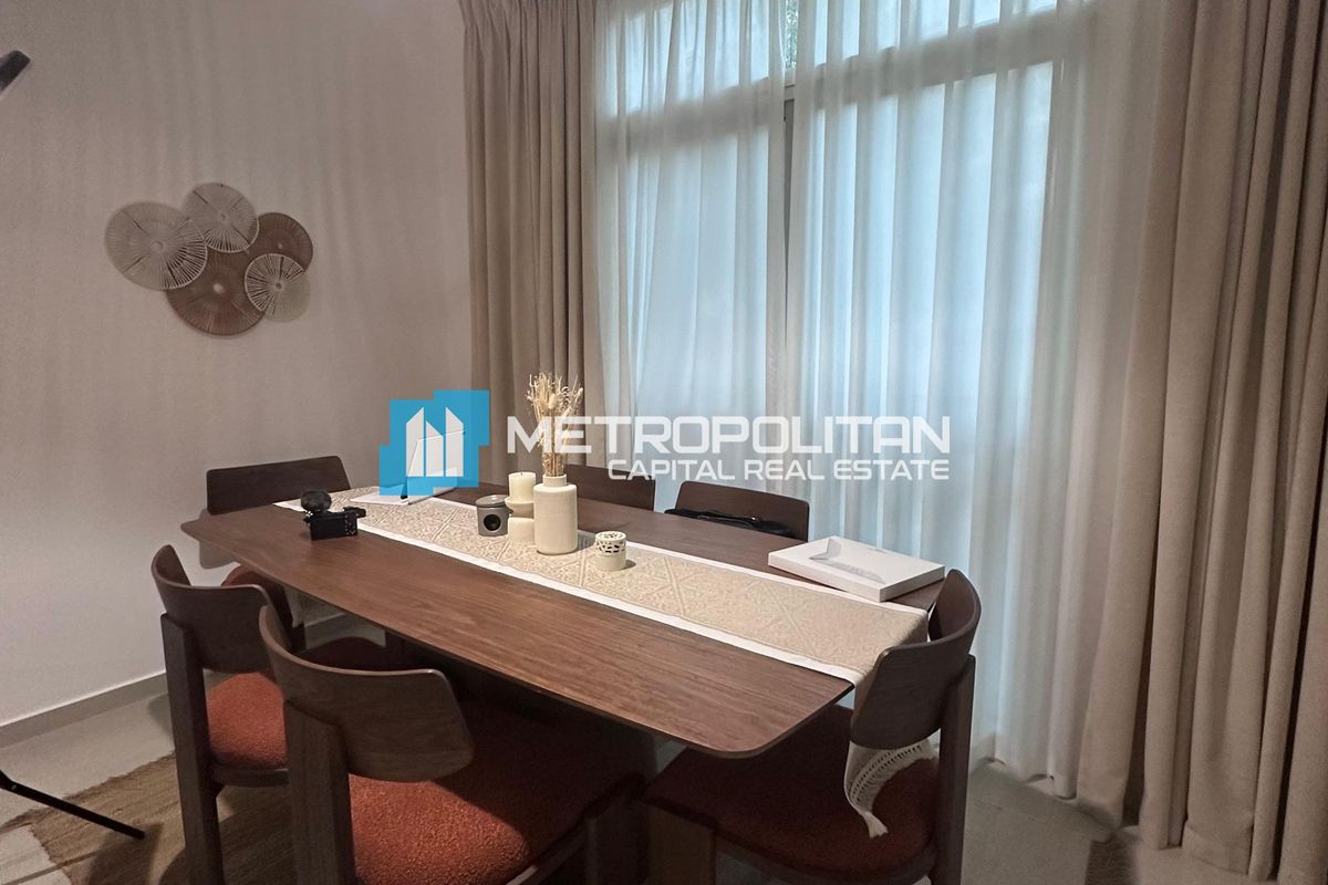 Single Row | High ROI | 2BR+Balcony | Laundry Area