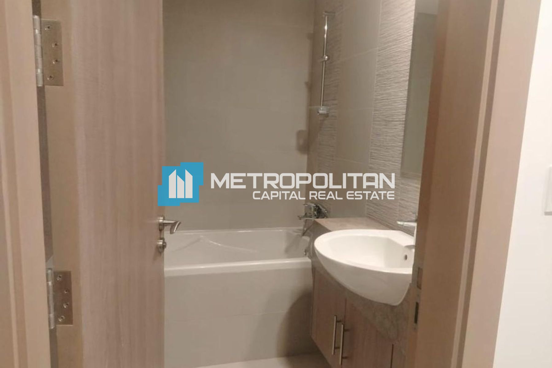 Corner Unit | 3 BR with Maids | Closed Kitchen