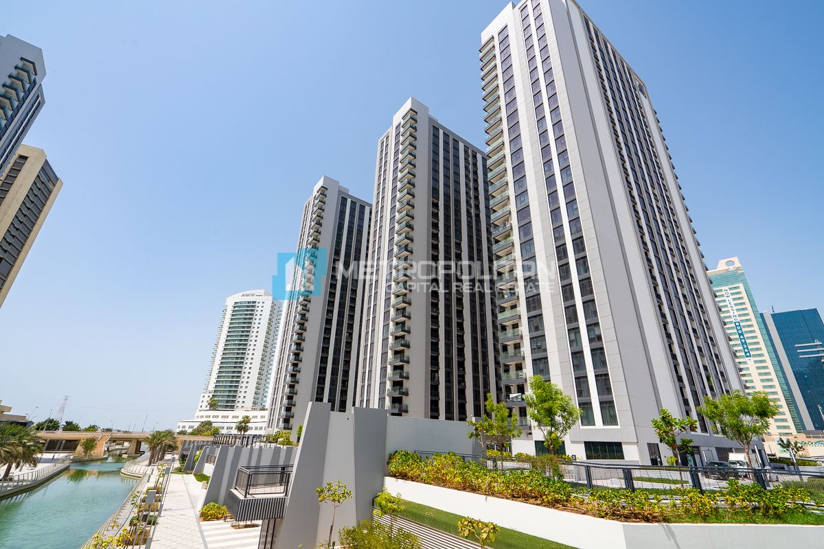 High Floor | 3BR with Balcony | Vacant Apartment