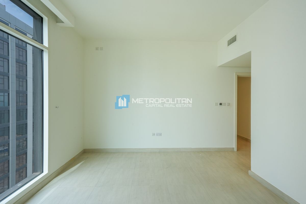 High Floor | 3BR with Balcony | Vacant Apartment