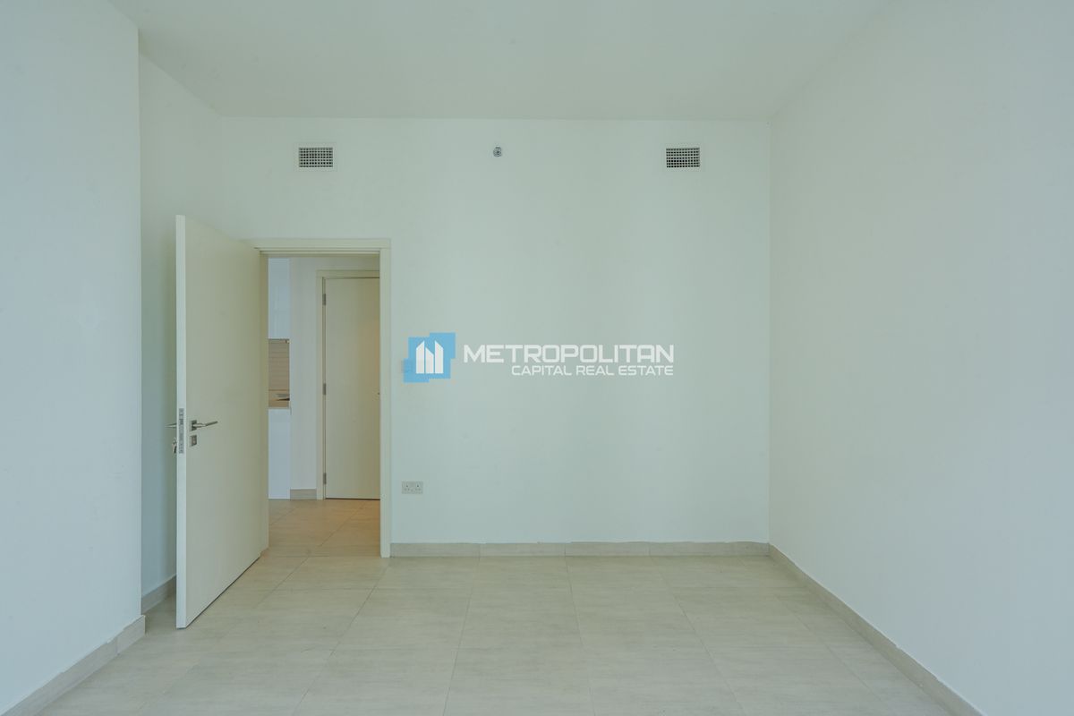 High Floor | 3BR with Balcony | Vacant Apartment