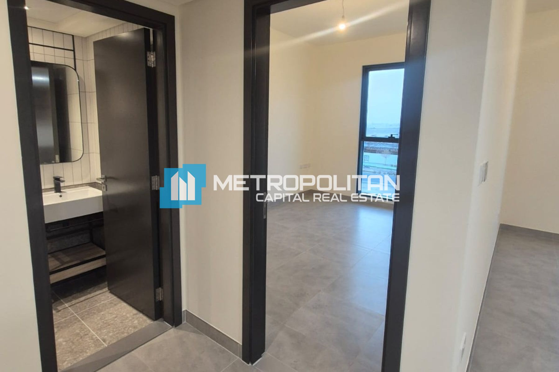 Modern 1BR Apartment | Ready To Move | High ROI