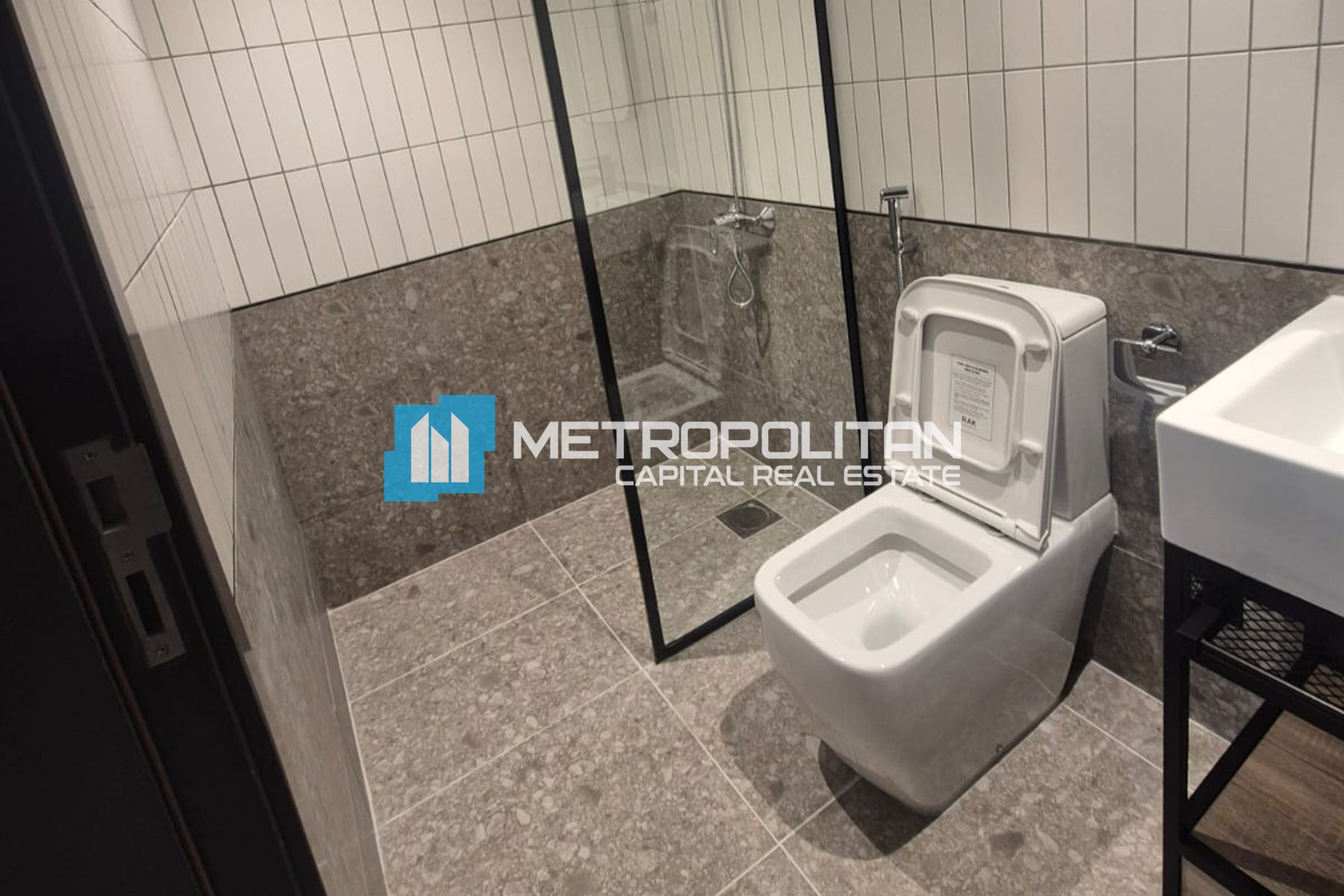 Modern 1BR Apartment | Ready To Move | High ROI