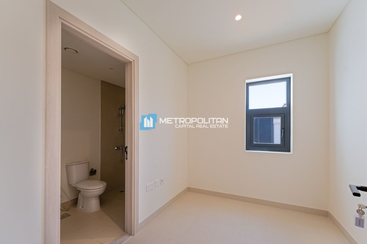 5BHK Single Row | Corner Unit | Stand Alone