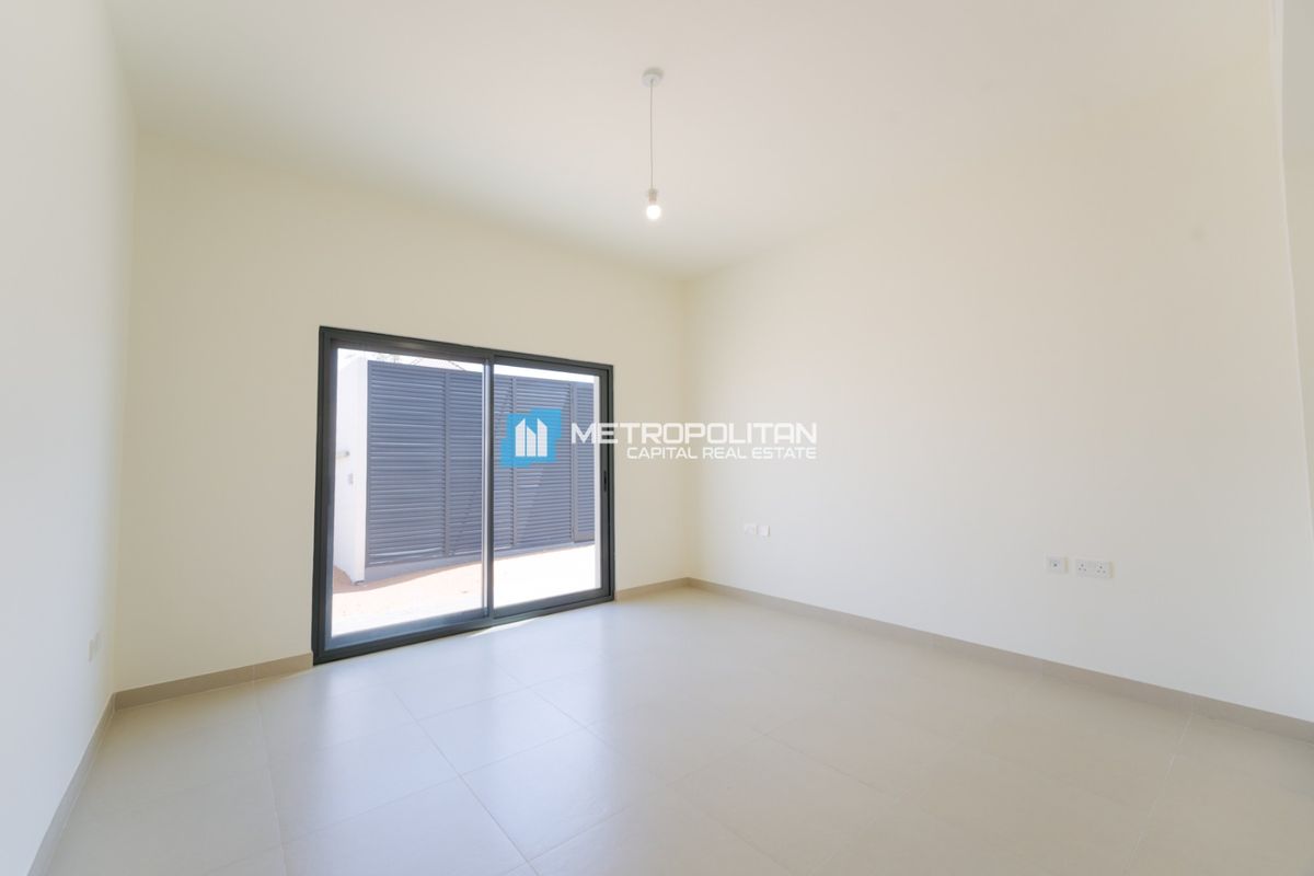 5BHK Single Row | Corner Unit | Stand Alone