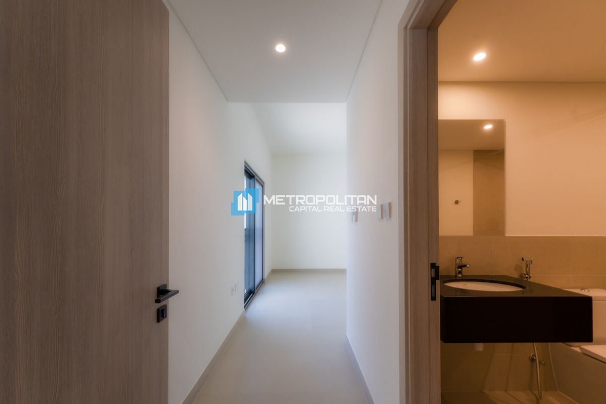 5BHK Single Row | Corner Unit | Stand Alone