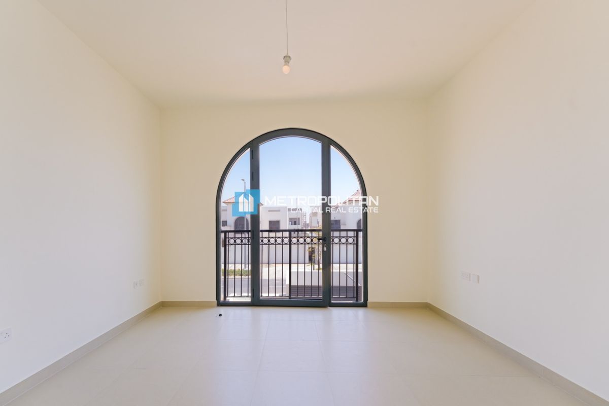 5BHK Single Row | Corner Unit | Stand Alone