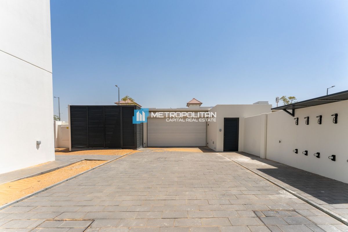 5BHK Single Row | Corner Unit | Stand Alone