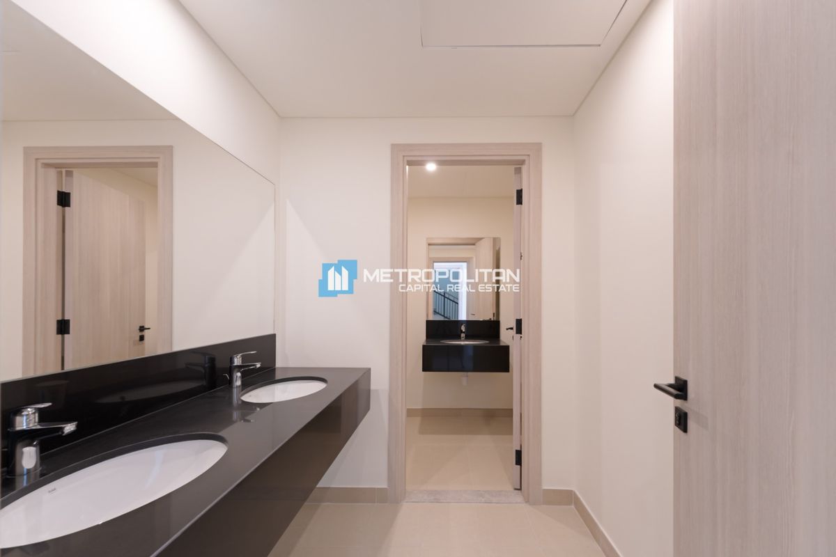 5BHK Single Row | Corner Unit | Stand Alone
