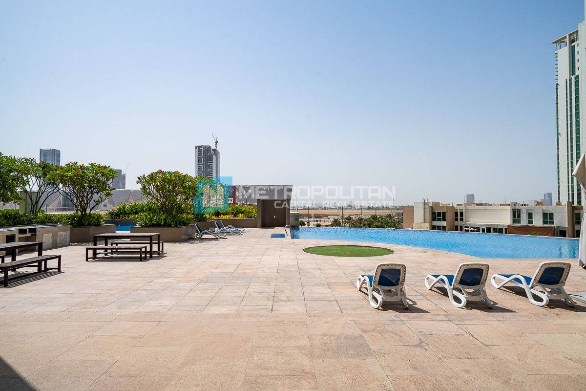 1BHK High Floor | Vacant | Stunning Community View