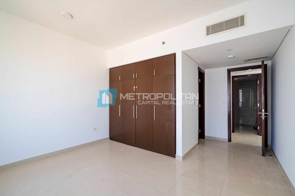 1BHK High Floor | Vacant | Stunning Community View