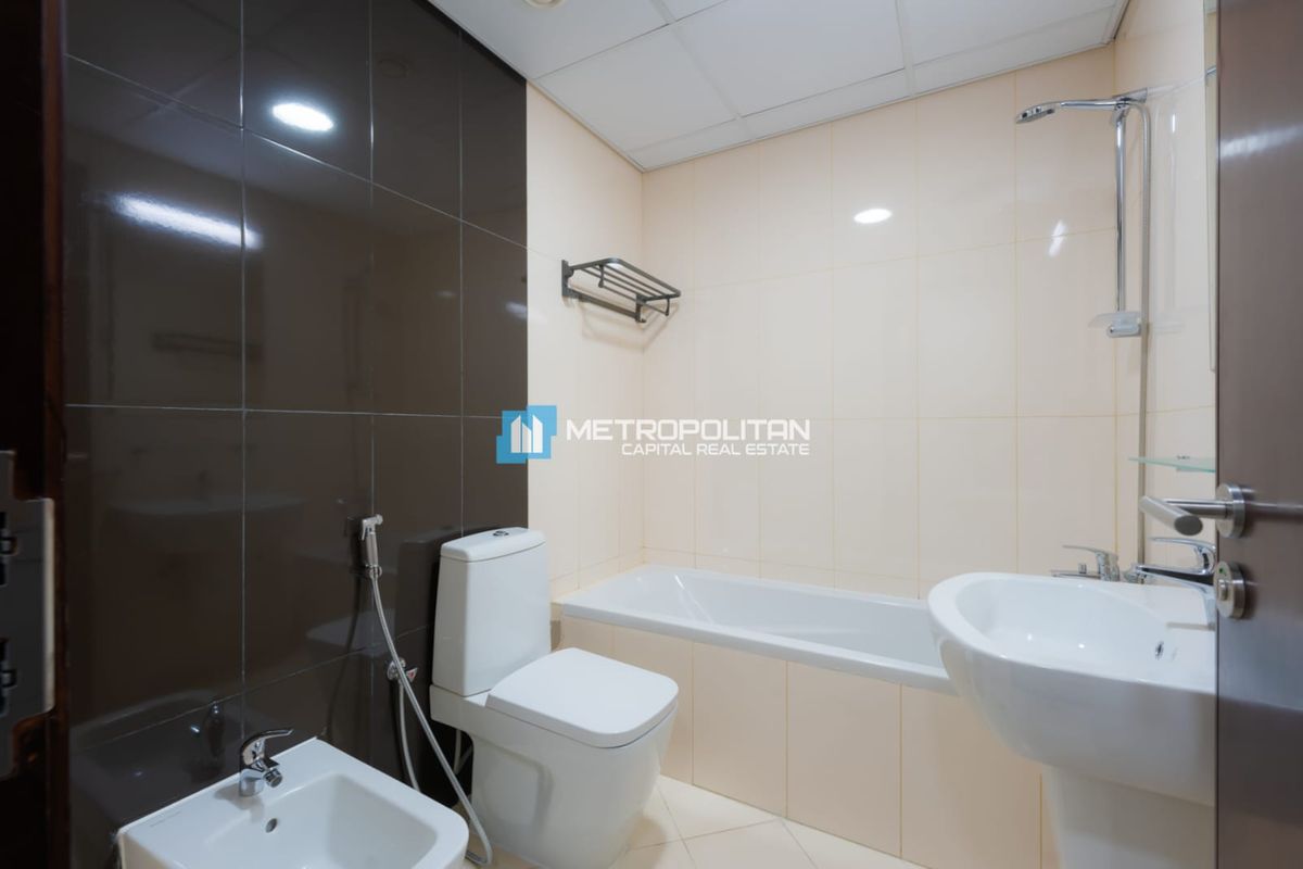 Rare Seafront 2BR+Balcony| Direct Boardwalk Access