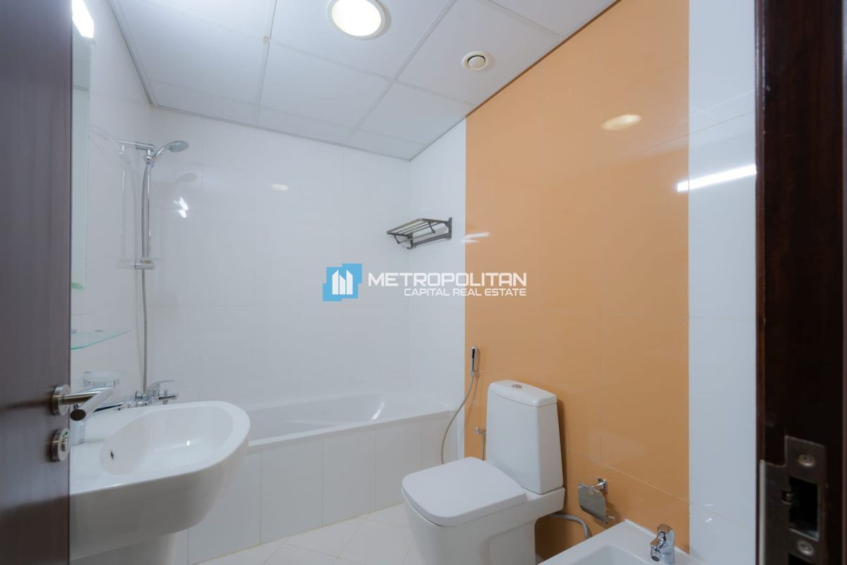 Rare Seafront 2BR+Balcony| Direct Boardwalk Access