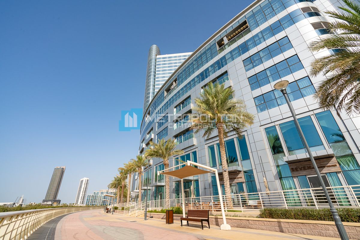 Rare Seafront 2BR+Balcony| Direct Boardwalk Access