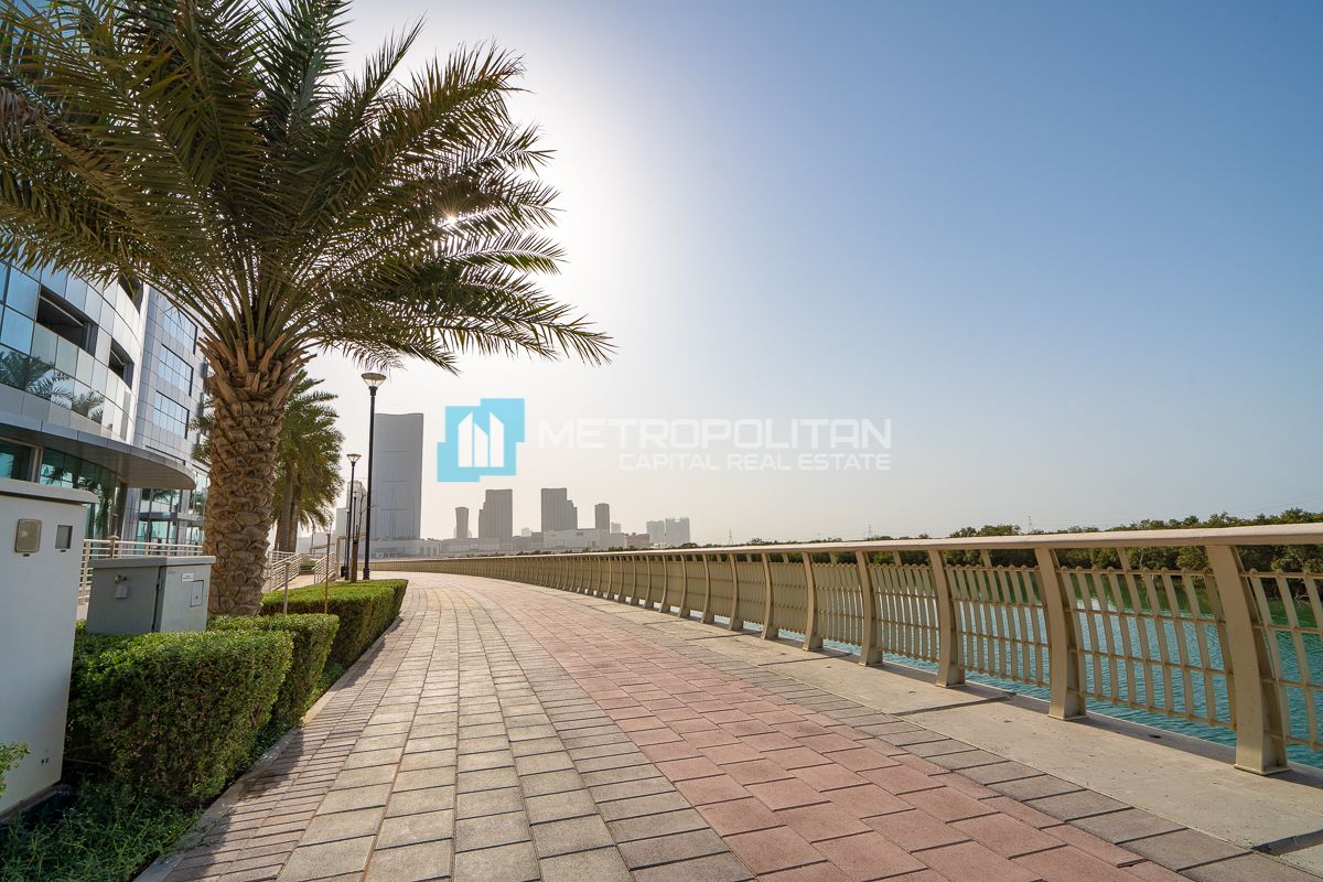 Rare Seafront 2BR+Balcony| Direct Boardwalk Access