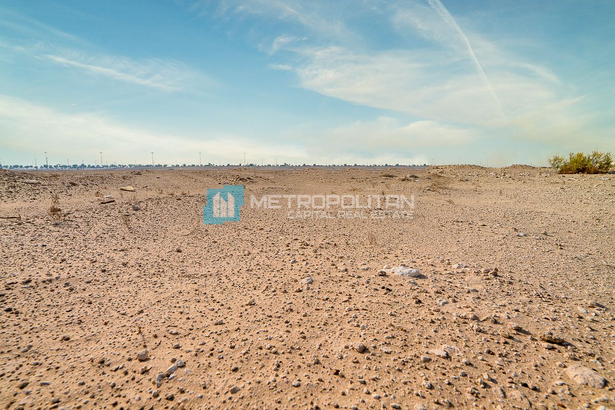 PRIME LOCATION | CLOSED TO AMENITIES | HIGH ROI