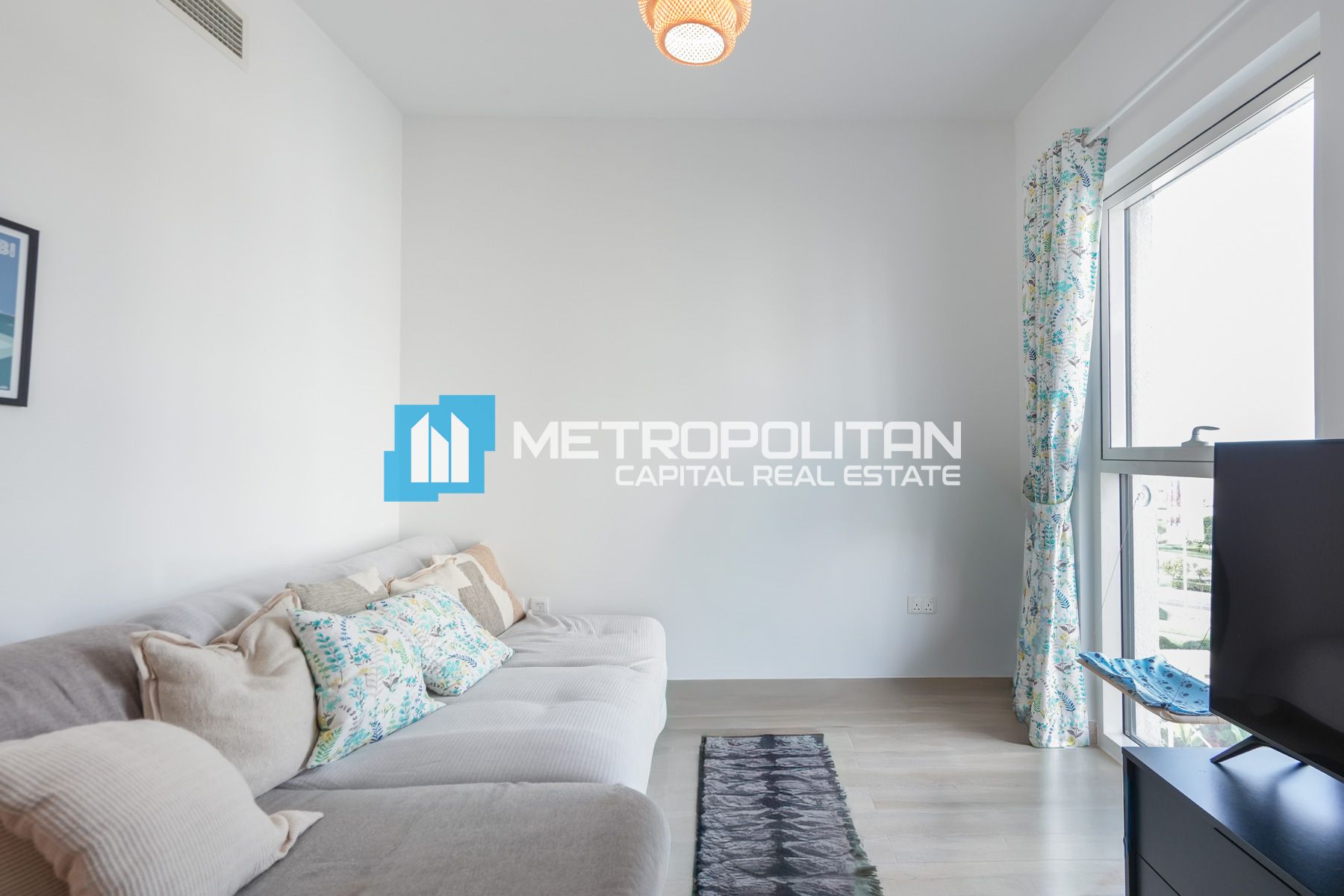 Upgraded 3BR | Corner Unit | Facing Waterworld