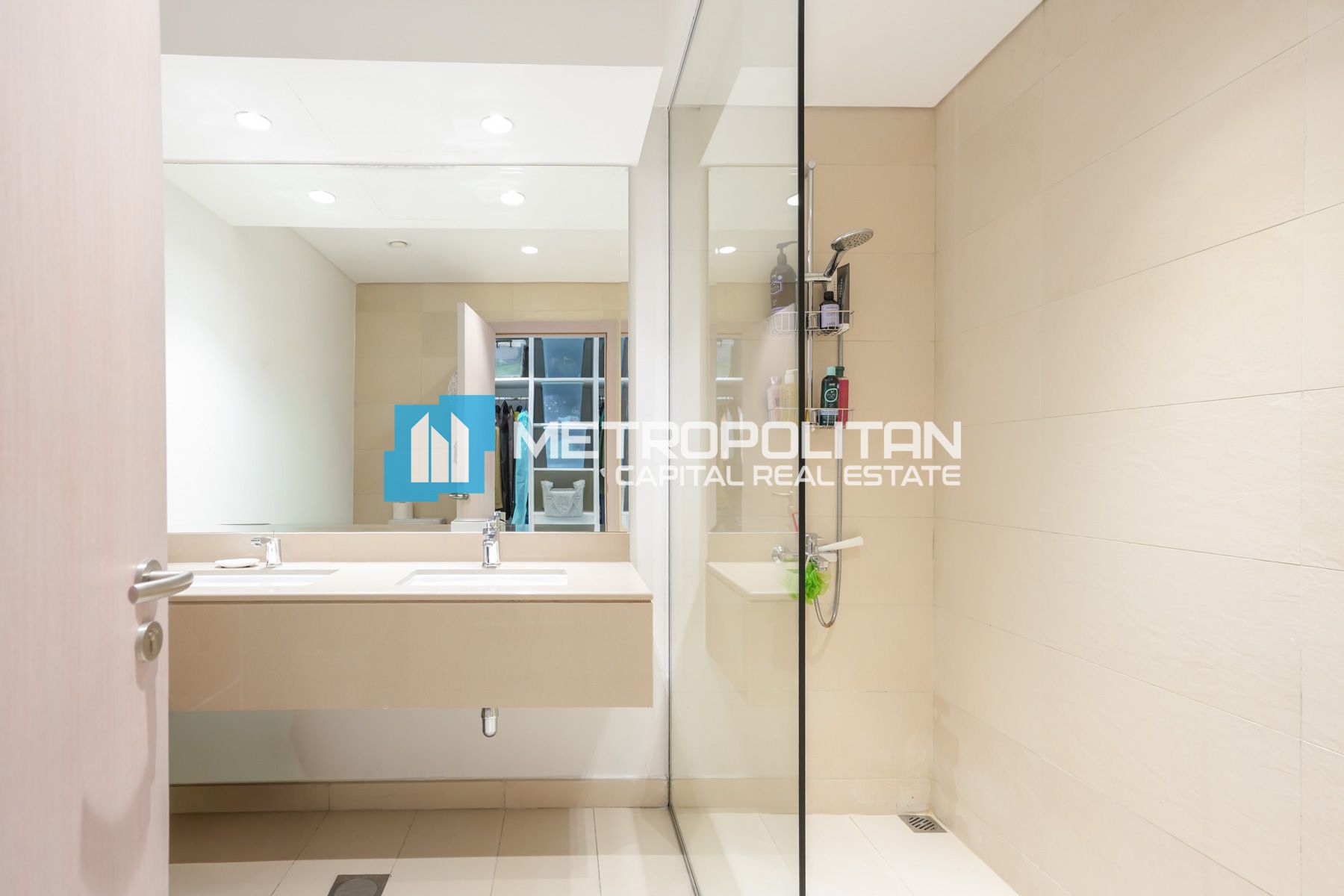 Upgraded 3BR | Corner Unit | Facing Waterworld