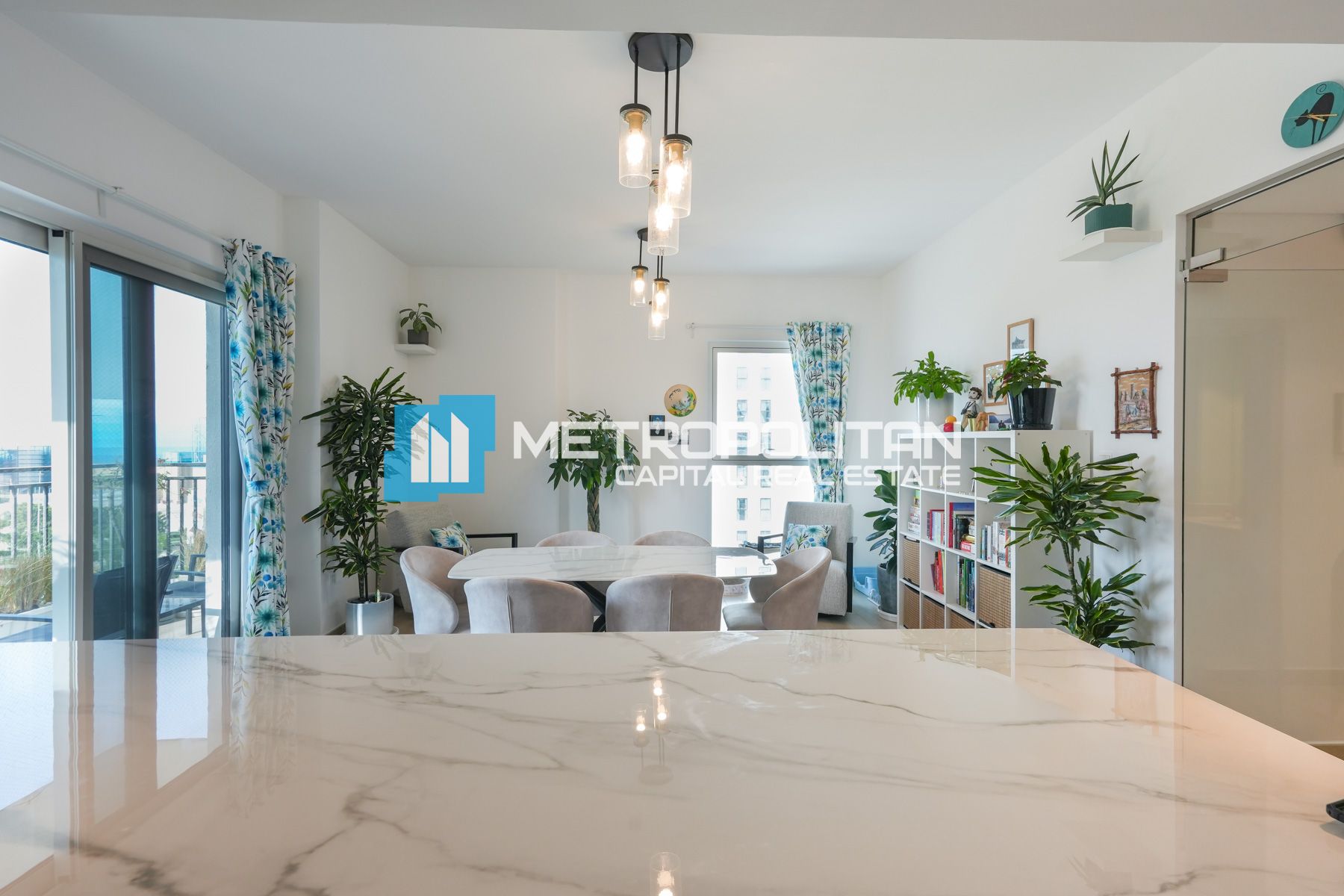 Upgraded 3BR | Corner Unit | Facing Waterworld
