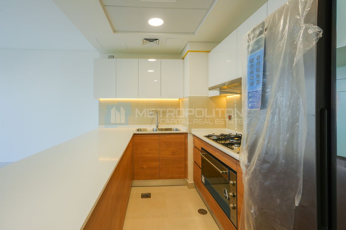 3BR Apartment for Sale in Radiant Square, Al Reem Island - MCS-49590