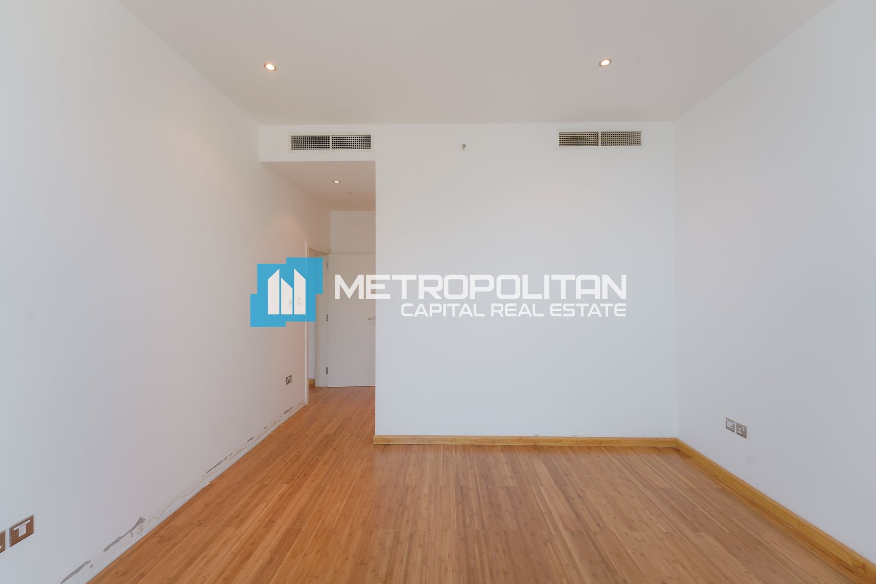 UPGRADED | 2 BEDROOMS | FULL SEA VIEW | HIGH FLOOR
