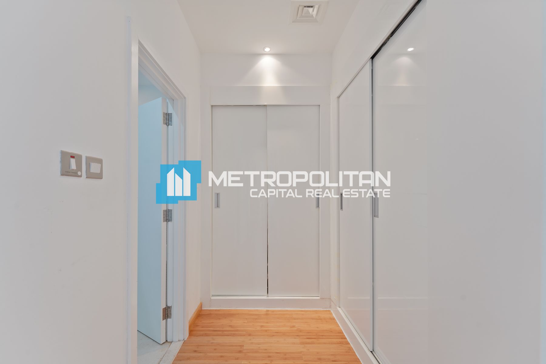 UPGRADED | 2 BEDROOMS | FULL SEA VIEW | HIGH FLOOR