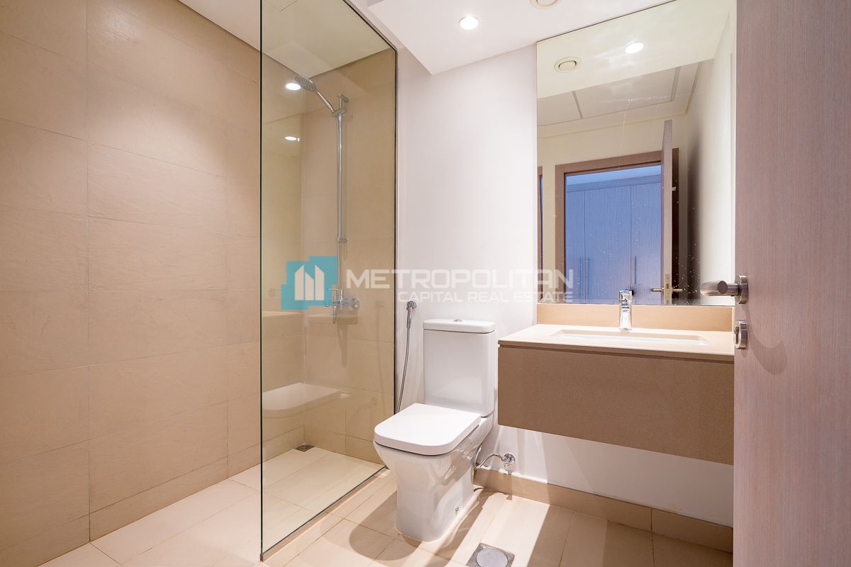 High Floor | Canal and Pool View | Studio+Balcony