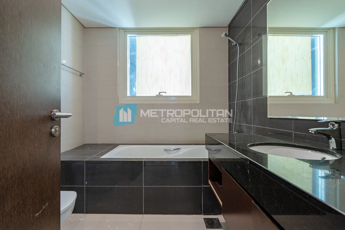 Big Layout |High Floor |Owner Occupied | Furnished